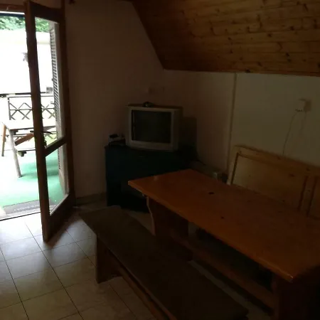 Pensjonat Park Vendeghazak Ajka